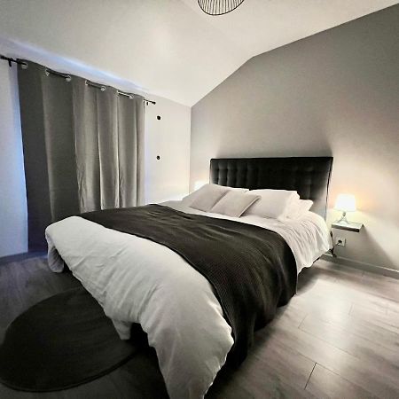Appartement Chaleureux Proche Rer/ Cdg / Parc Expo Sevran Exteriör bild