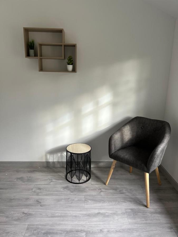 Appartement Chaleureux Proche Rer/ Cdg / Parc Expo Sevran Exteriör bild