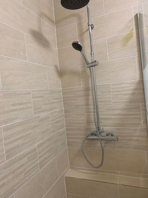 Appartement Chaleureux Proche Rer/ Cdg / Parc Expo Sevran Exteriör bild